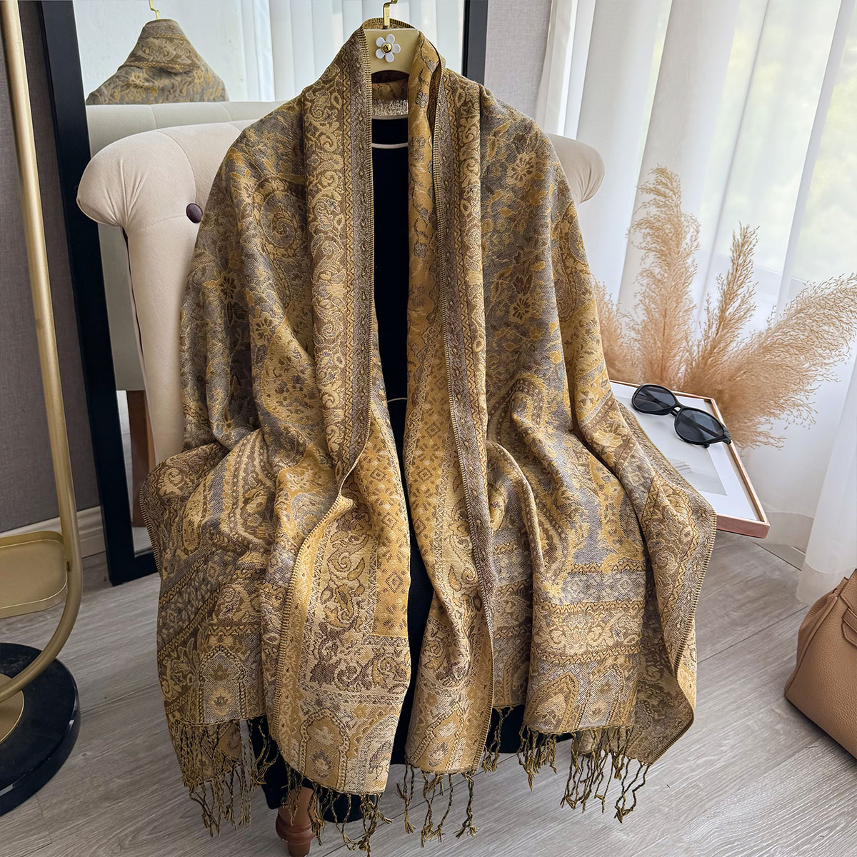 Одеяло с кисточками, дизайн, э – обзор и цена Woven Scarf Blanket